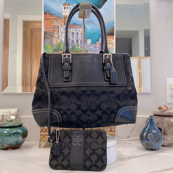 Coach - Signature Canvas Satchel/Black Leather Details/Detachable Coin Purse GUC - Picture 1 of 17